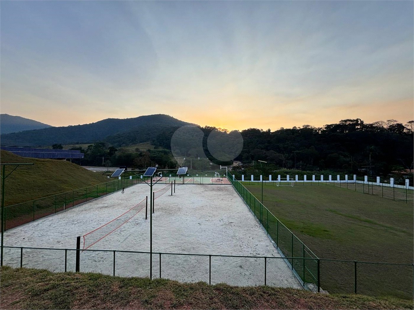 Terreno à venda no condomínio Portal Lamis I, Atibaia - SP