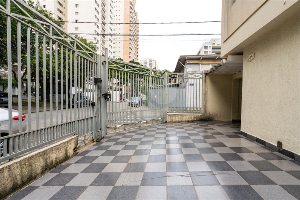 Sobrado à venda com 4 quartos, sendo 1 suíte, em Brooklin, São Paulo, SP