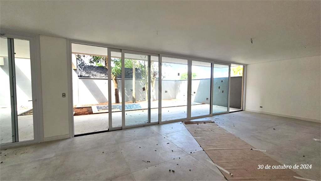 Casa à venda com 4 suítes no condomínio Garda, São Paulo - SP