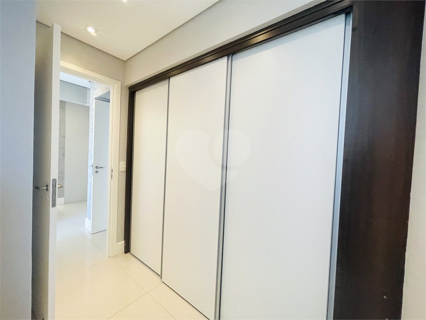 Apartamento à venda com 3 suítes em Baeta Neves, São Bernardo do Campo, SP