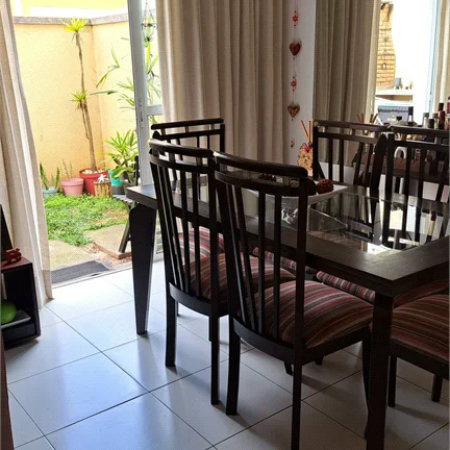 Casa à venda com 3 quartos, sendo 1 suíte, no condomínio Moradas do Horto, São Paulo - SP