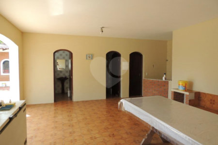 Casa à venda com 4 quartos em Bosque, Vinhedo, SP