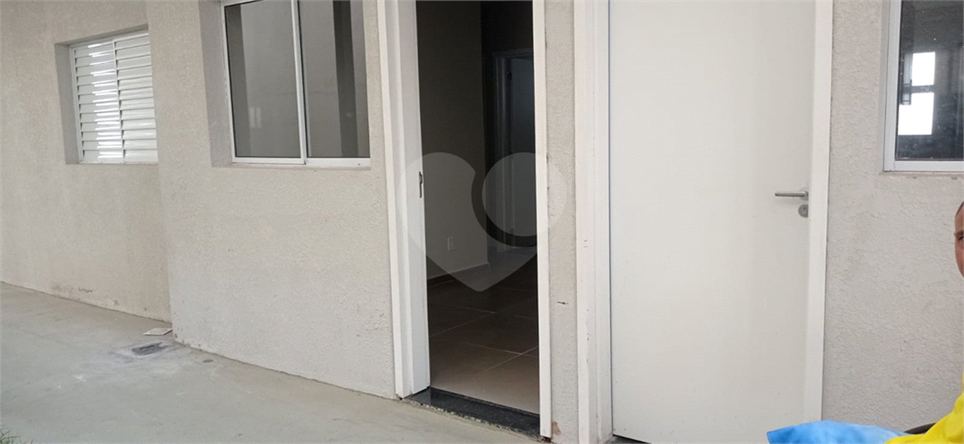 Apartamento à venda com 2 quartos em Jardim Saira, Sorocaba, SP