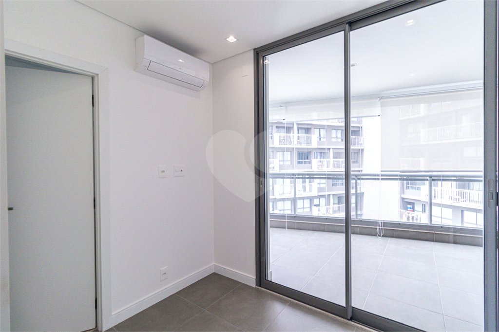 Apartamento para alugar com 2 suítes em Vila Olímpia, São Paulo, SP