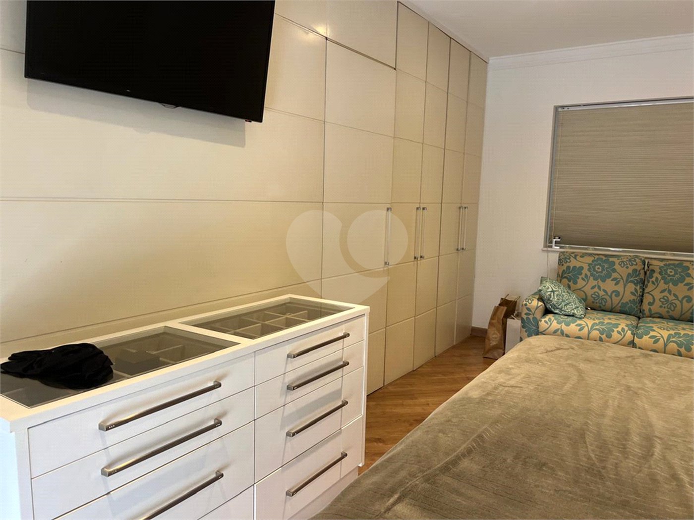 Casa à venda com 3 suítes em Santana, São Paulo, SP