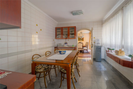 Casa à venda com 4 quartos, sendo 3 suítes, em Vila Sônia, São Paulo, SP