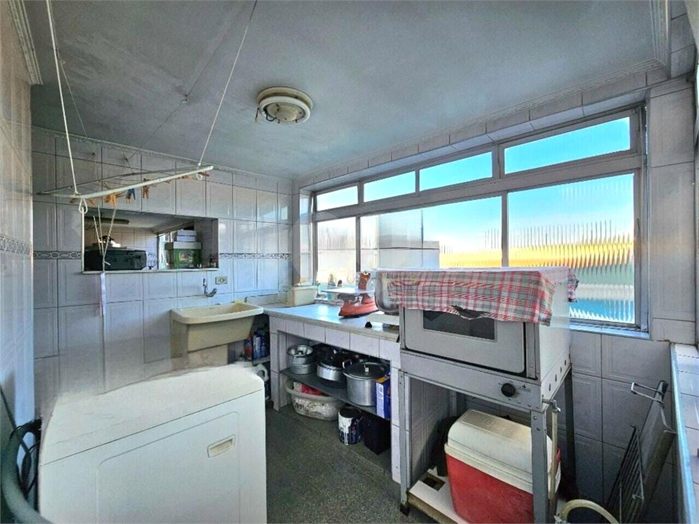 Casa à venda com 3 quartos, sendo 1 suíte,  em Horto Florestal, São Paulo, SP