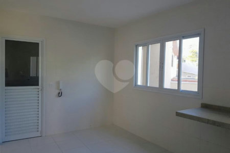 Sobrado à venda com 3 quartos, sendo 1 suíte, em Jardim Prudência, São Paulo, SP