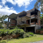 Sobrado à venda com 4 suítes em Roseira, Mairiporã, SP