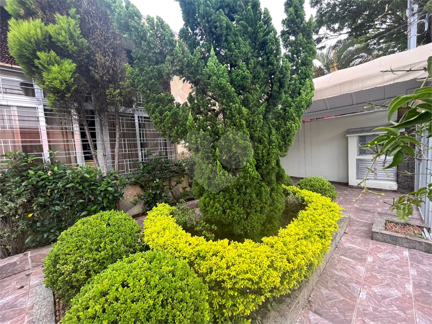 Casa à venda com 4 quartos, sendo 3 suítes, em Jardim França, São Paulo, SP