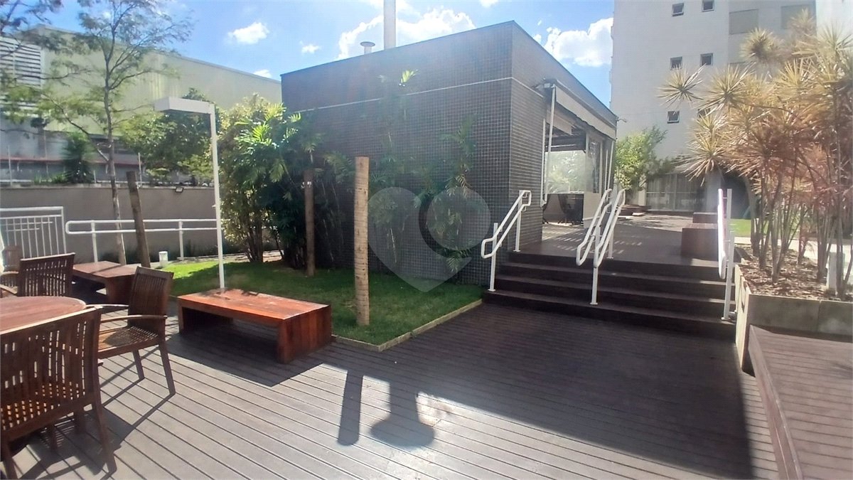 Apartamento para alugar com 2 quartos, sendo 1 suíte, em Vila Anastácio, São Paulo, SP