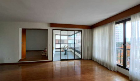 Apartamento à venda com 4 suítes em Campo Belo, São Paulo, SP