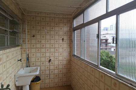 Apartamento Amplo a Apenas 120 Metros da Praia – Localização Privilegiada na Ponta da Praia!
