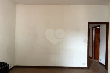 Casa à venda com 3 quartos em Bela Aliança, São Paulo, SP