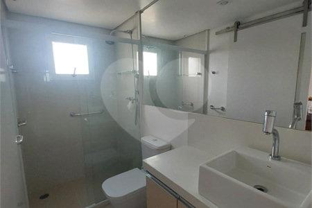 Apartamento à venda com 3 quartos, sendo 2 suítes,  em Cidade São Francisco, São Paulo, SP