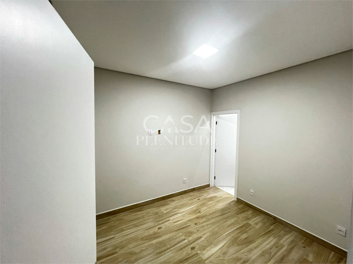 Casa em condomínio à venda com 3 quartos, sendo 2 suítes, em Jardim Novo Horizonte, Sorocaba, SP