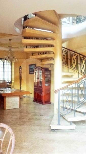 Sobrado à venda com 5 quartos, sendo 2 suítes, em Brooklin, São Paulo, SP
