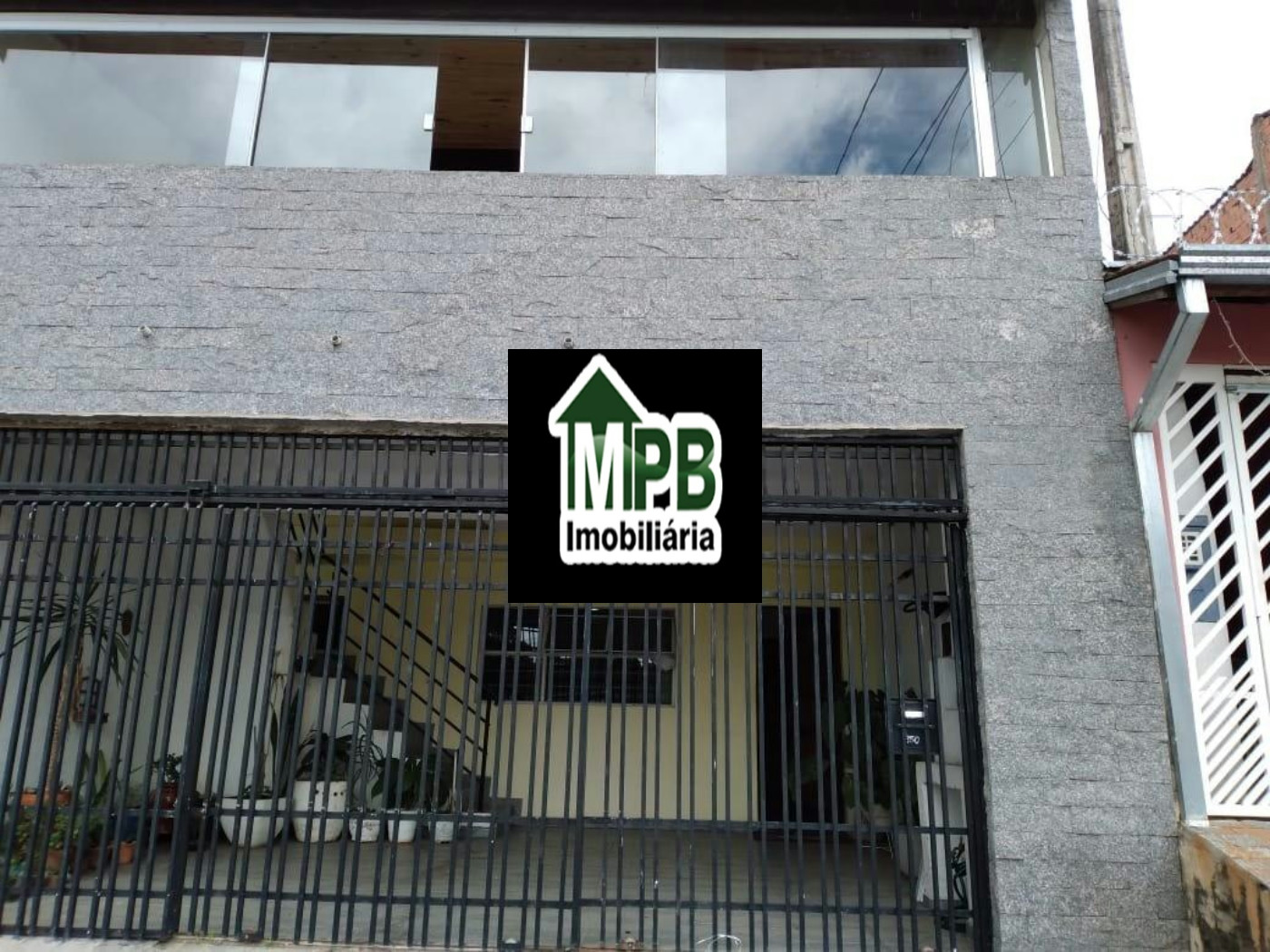Sobrado à venda com 4 quartos, sendo 1 suíte, em Jardim Santo Amaro, Sorocaba, SP