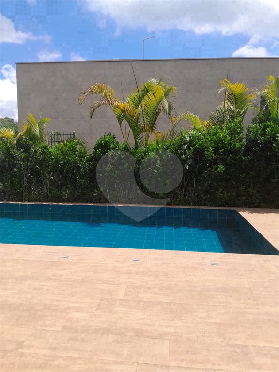 Casa à venda com 3 suítes em Moinho Velho, Cotia, SP