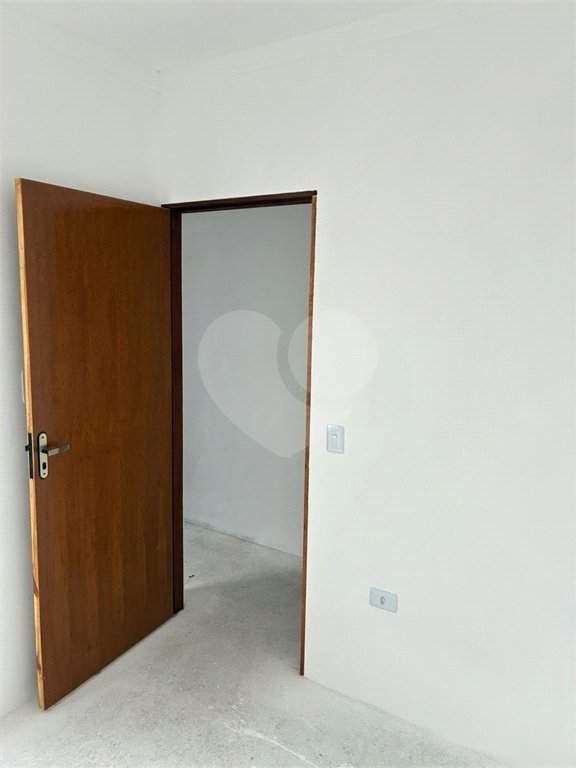 Sobrado à venda com 3 quartos, sendo 1 suíte,  em Calmon Viana, Poá, SP