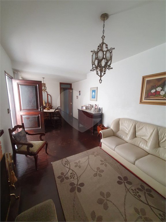 Sobrado à venda com 3 quartos, sendo 1 suíte, em Jardim Prudência, São Paulo, SP