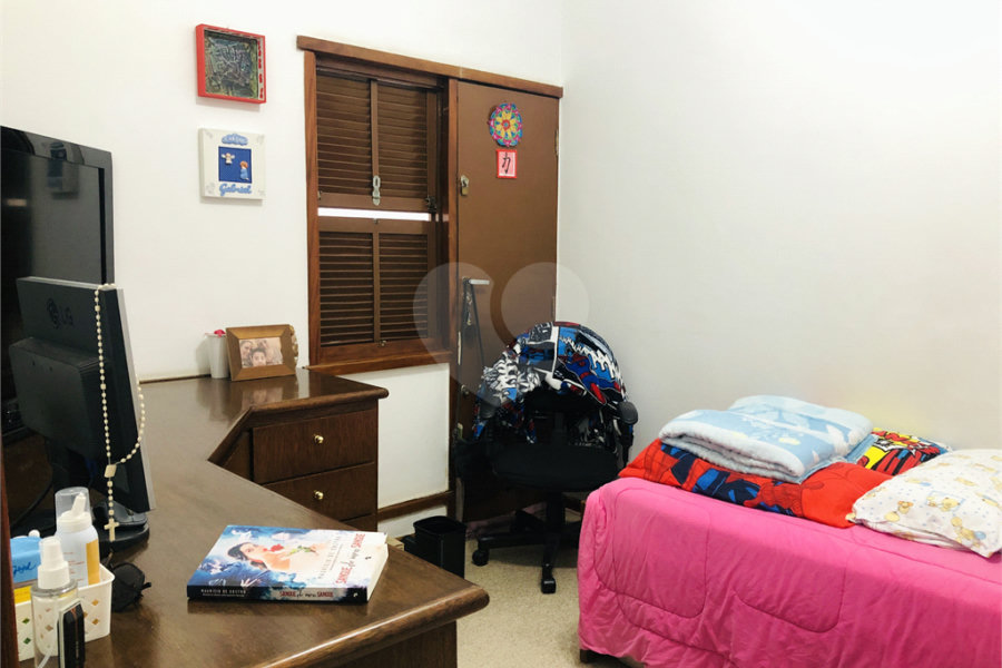 Sobrado à venda com 3 quartos em Tremembé, São Paulo, SP