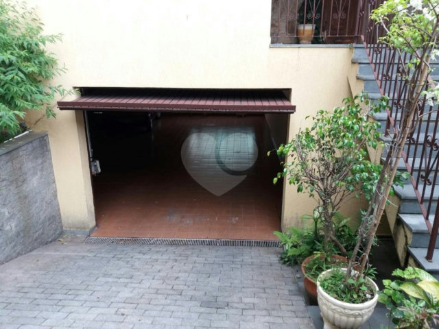 Sobrado à venda com 4 quartos, sendo 2 suítes,  em Tremembé, São Paulo, SP