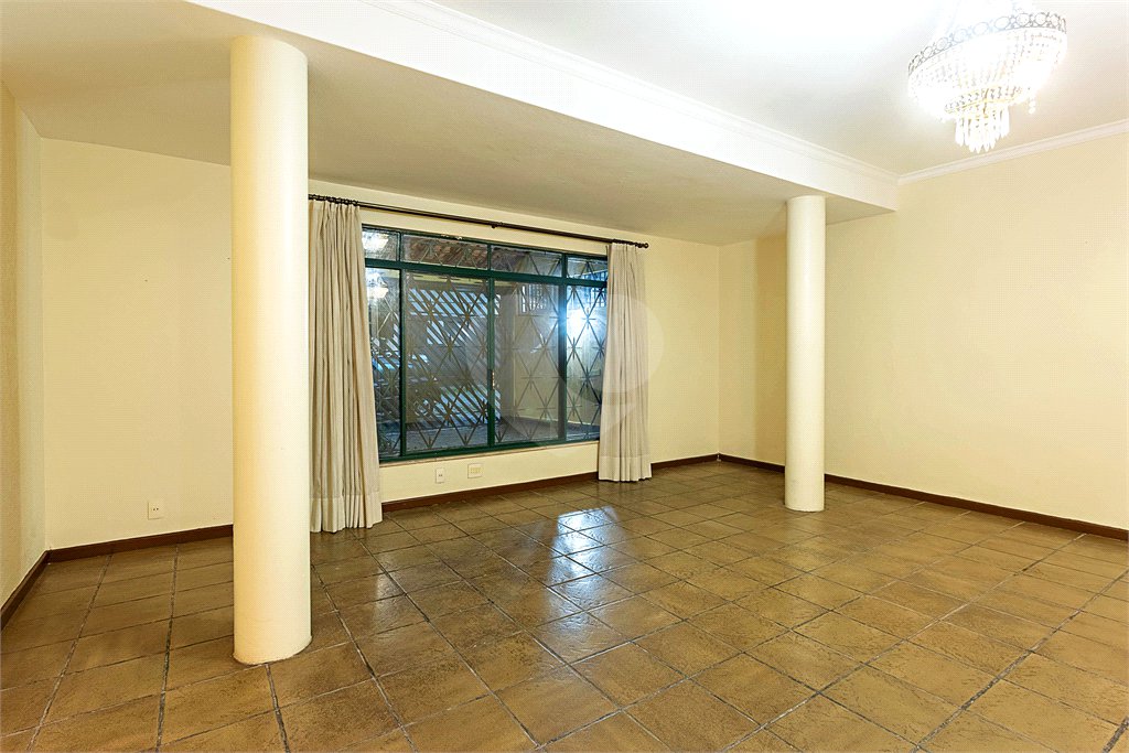 Casa à venda com 3 quartos, sendo 1 suíte, em Chácara Santo Antônio, São Paulo, SP