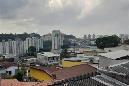 Sobrado à venda com 4 quartos, sendo 1 suíte, em Jardim Germânia, São Paulo, SP