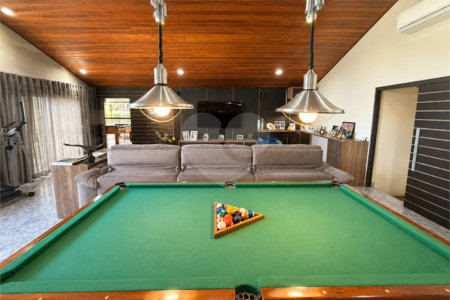 Casa à venda com 5 suítes no condomínio Parque Village Castelo, Itu - SP