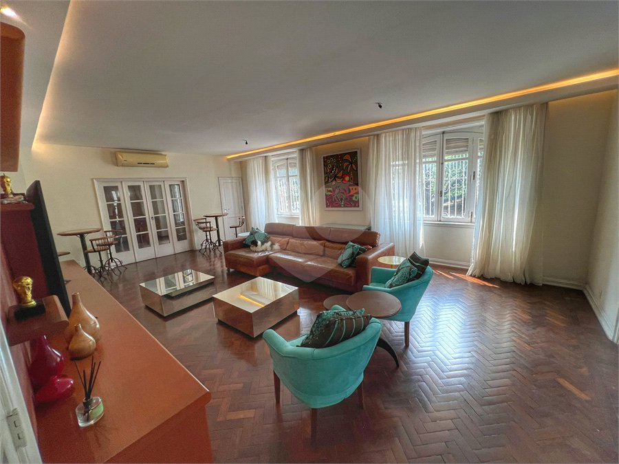 Apartamento à venda com 4 quartos, sendo 2 suítes,  em Flamengo, Rio de Janeiro, RJ