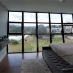 Casa à venda ou para alugar com 4 suítes no condomínio Figueira Garden, Atibaia - SP