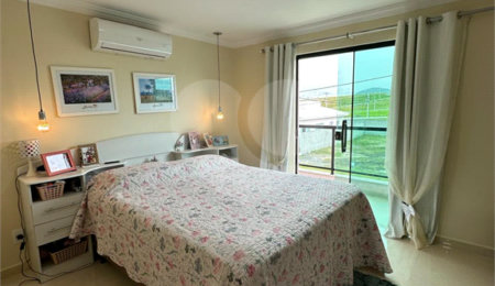 Casa em condomínio à venda com 4 quartos, sendo 3 suítes,  em Nova São Pedro, São Pedro da Aldeia, RJ