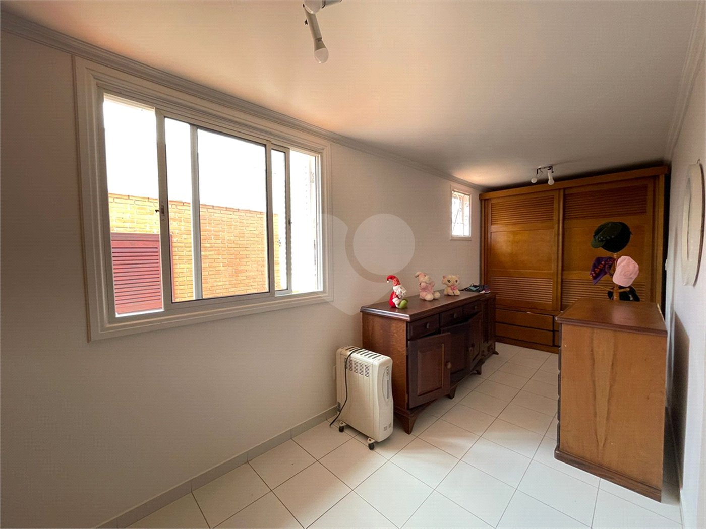 Sobrado à venda com 3 quartos, sendo 2 suítes, em Alto da Boa Vista, São Paulo, SP
