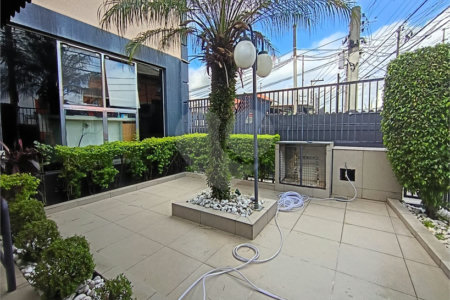 Apartamento à venda com 2 quartos em Chora Menino, São Paulo, SP