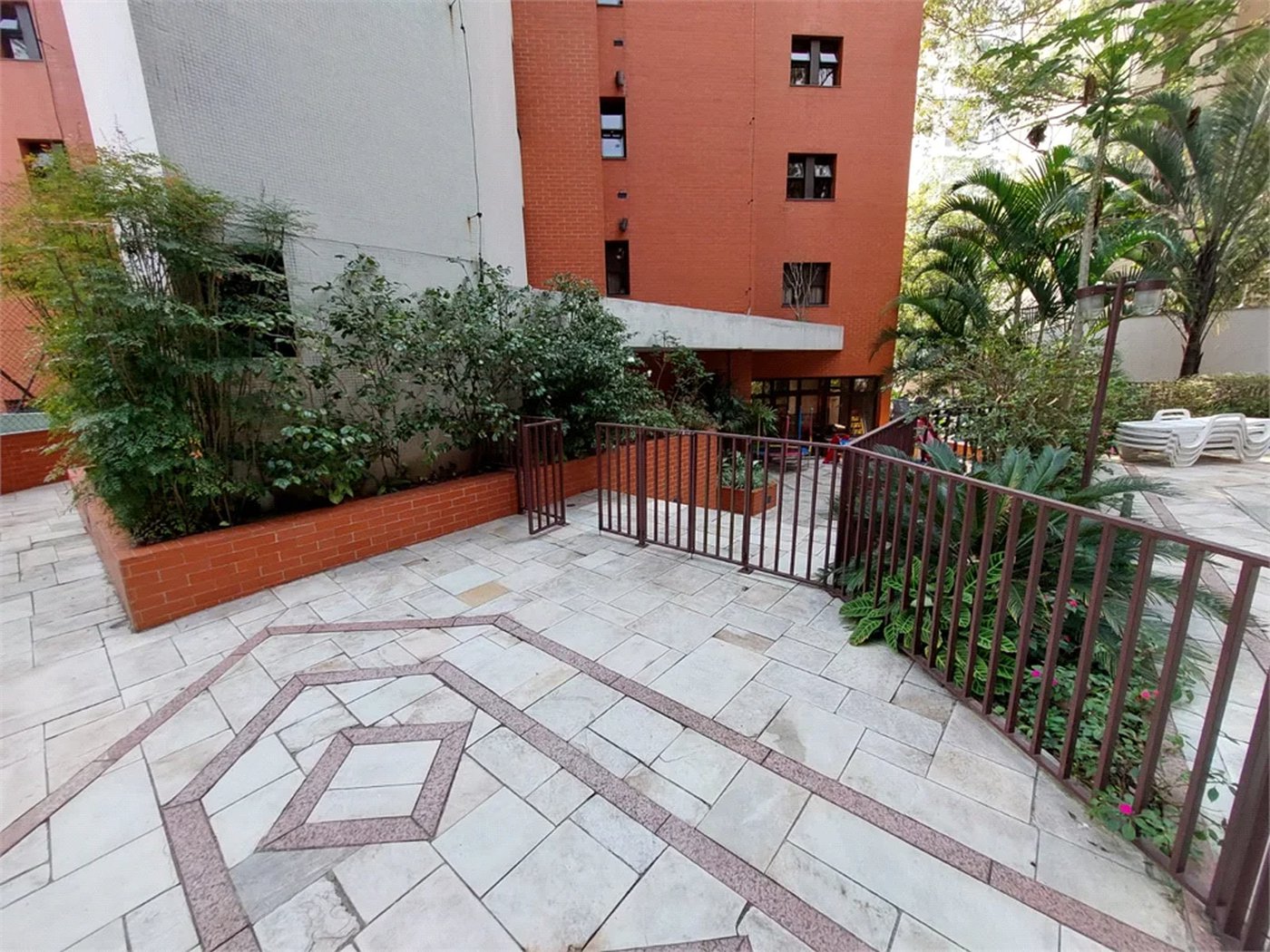 Apartamento à venda com 3 quartos, sendo 1 suíte, em Vila Andrade, São Paulo, SP
