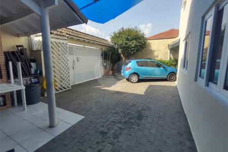 Casa à venda com 3 quartos, sendo 2 suítes, em Jardim Mangalot, São Paulo, SP