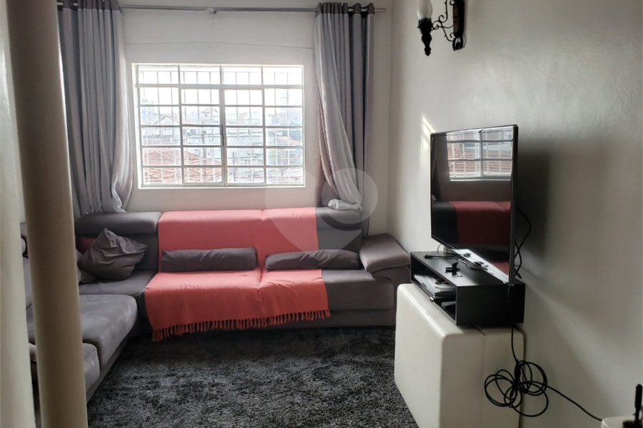 Sobrado à venda com 3 quartos, sendo 1 suíte, em Parada Inglesa, São Paulo, SP