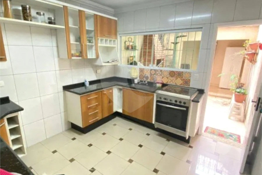 Sobrado à venda com 2 quartos, sendo 1 suíte,  em Jardim Regina, São Paulo, SP
