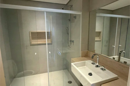 Casa à venda com 4 suítes no condomínio East Village, São Paulo - SP
