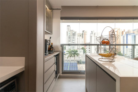 Apartamento à venda com 2 suítes em Santo Amaro, São Paulo, SP