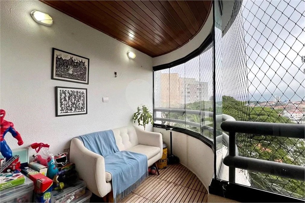Apartamento à venda com 3 quartos, sendo 1 suíte, em Vila Madalena, São Paulo, SP