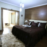 Sobrado à venda com 6 quartos, sendo 5 suítes, em Vila Paranaguá, São Paulo, SP