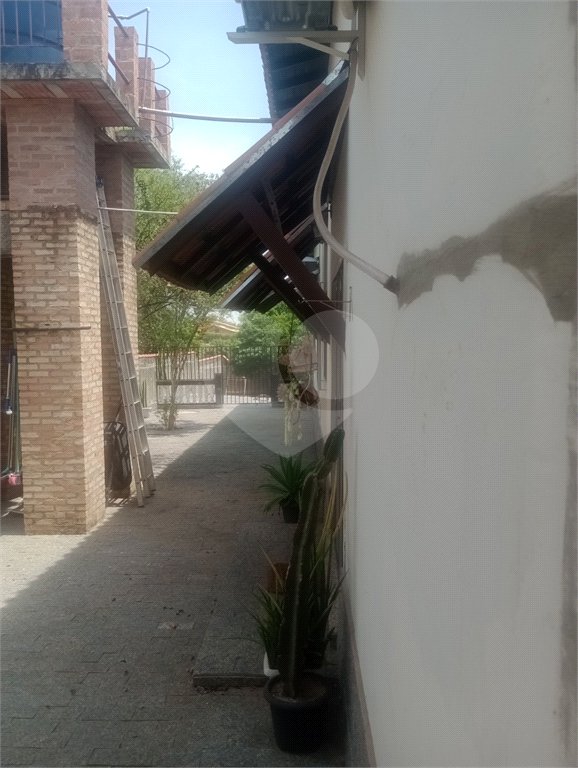 Casa à venda com 3 quartos, sendo 1 suíte, no condomínio Acmti - Colinas do Mosteiro, Terras de Itaici e Recanto dos Pássaros, Indaiatuba - SP