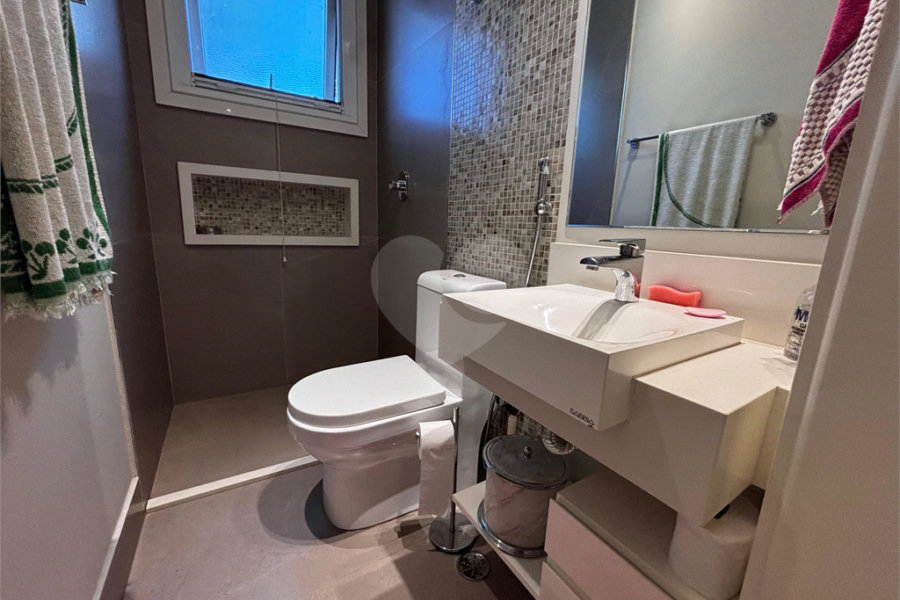Casa à venda com 4 quartos, sendo 3 suítes, no condomínio Reserva Nova Cantareira, São Paulo - SP