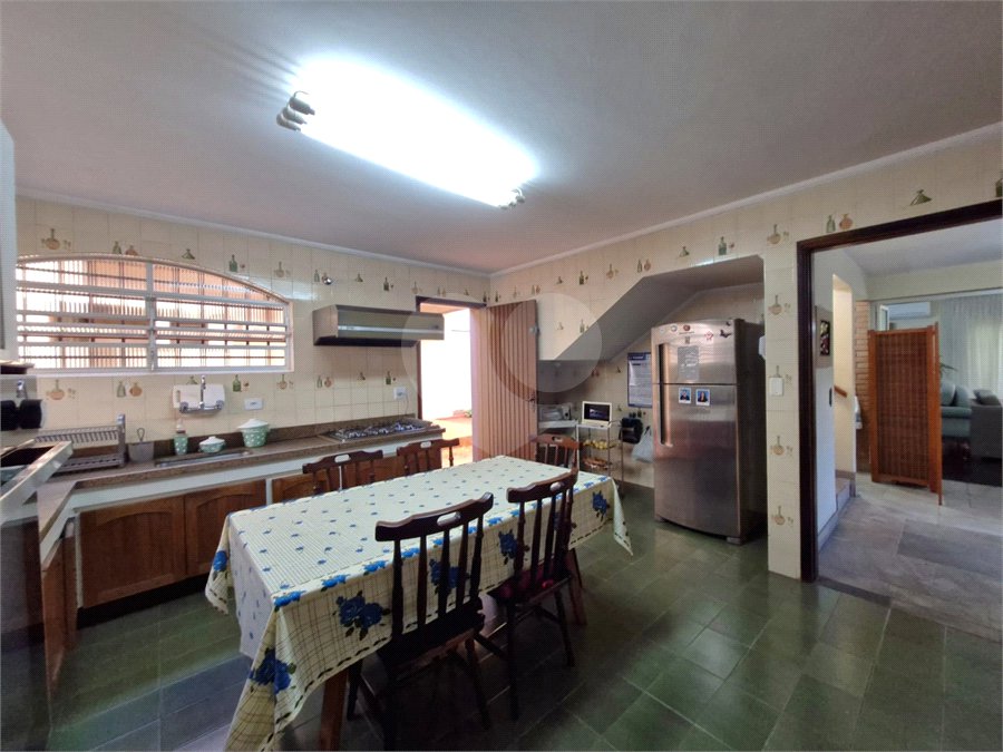 Casa à venda com 4 quartos, sendo 1 suíte, em Alto da Boa Vista, São Paulo, SP