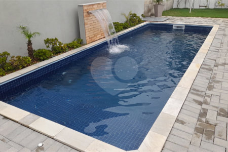 Casa à venda com 3 quartos, sendo 1 suíte,  em Vila Suissa, Mogi das Cruzes, SP