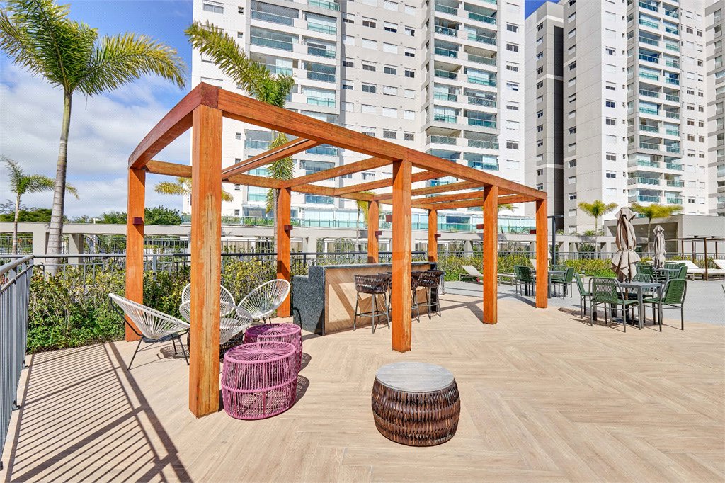 Apartamento à venda com 3 quartos, sendo 2 suítes, em Santo Amaro, São Paulo, SP