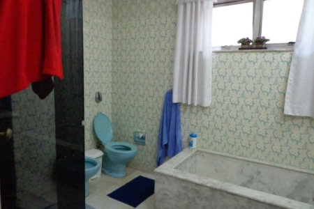 Casa à venda com 4 quartos, sendo 2 suítes, em Jardim Bonfiglioli, São Paulo, SP