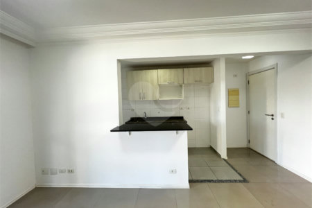 Apartamento à venda com 2 quartos, sendo 1 suíte, em Alto da Boa Vista, São Paulo, SP